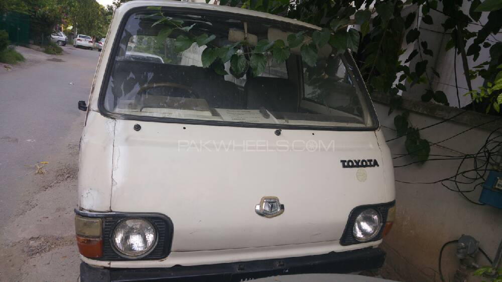 Toyota Hiace 1982 for Sale in Islamabad Image-1