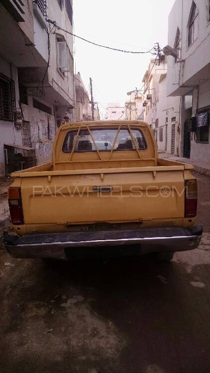 Toyota Hilux 1982 for Sale in Karachi Image-1