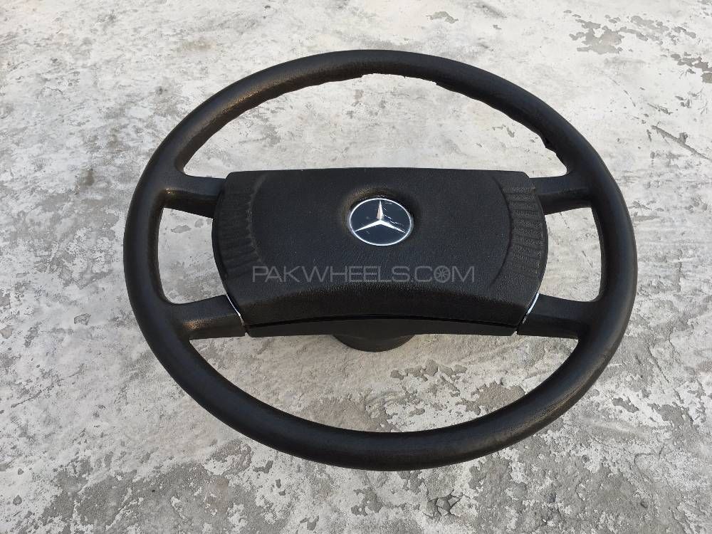 Mercedes Benz W114/W115 Mirrors, Steering & Ashtrays Image-1