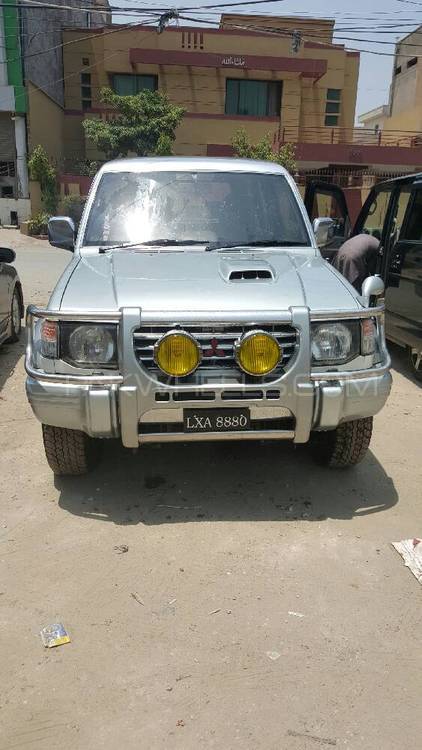 Mitsubishi Pajero 1995 for Sale in Lahore Image-1