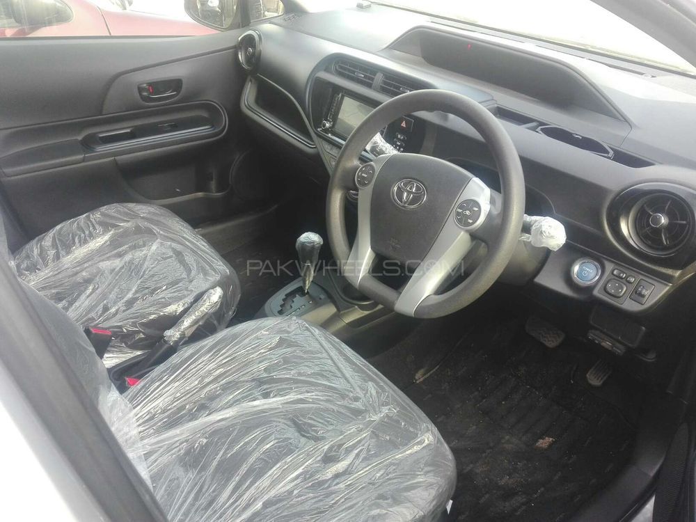 Toyota Aqua 2015 for Sale in Karachi Toyota Aqua 2015 for Sale in Karachi Image-4