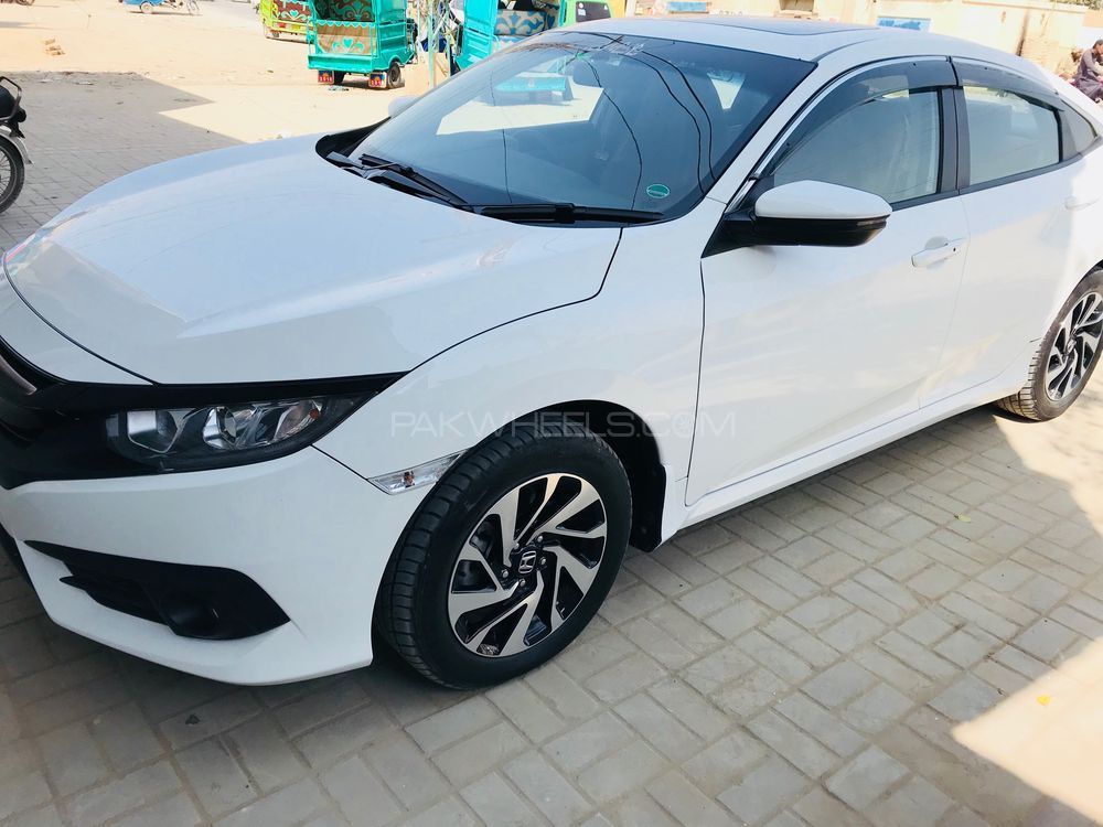 Honda Civic 2017 for Sale in Multan Image-1
