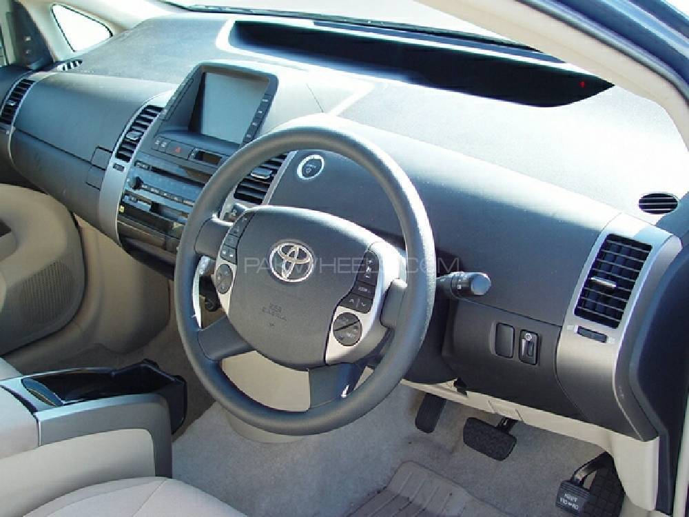 Toyota Prius 2005 for Sale in Quetta Image-1