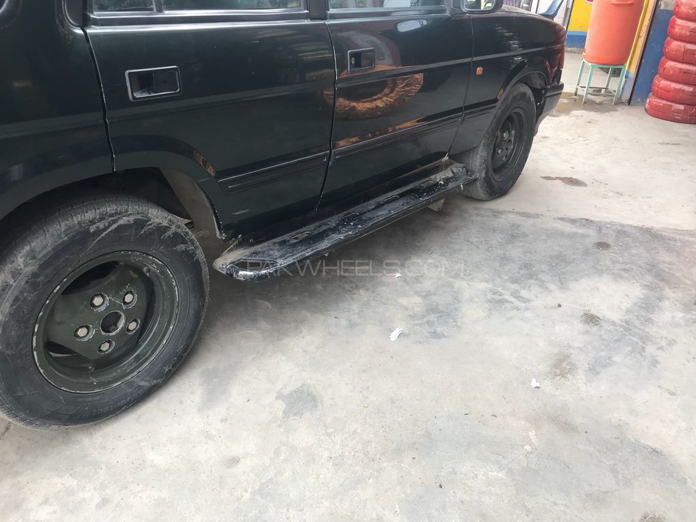 Land Rover Discovery 1992 for Sale in Islamabad Image-1