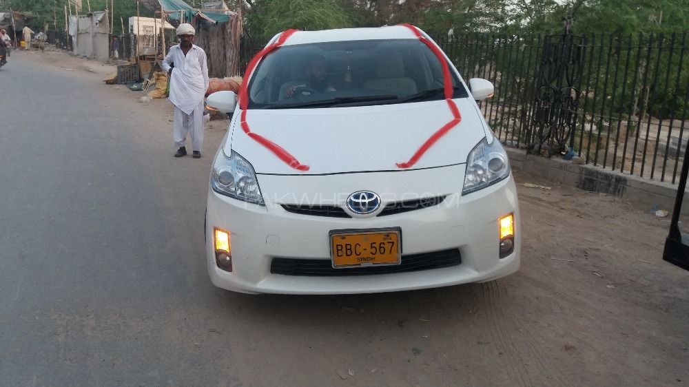 Toyota Prius 2010 for Sale in Sadiqabad Image-1