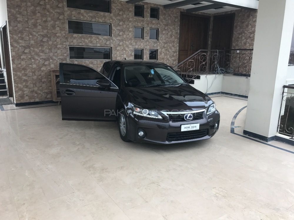 Lexus CT200h 2013 for Sale in Islamabad Image-1