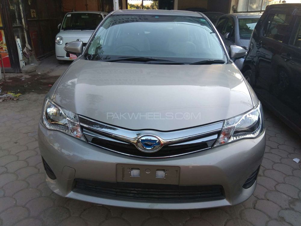 Toyota Corolla Axio 2014 for Sale in Rawalpindi Image-1