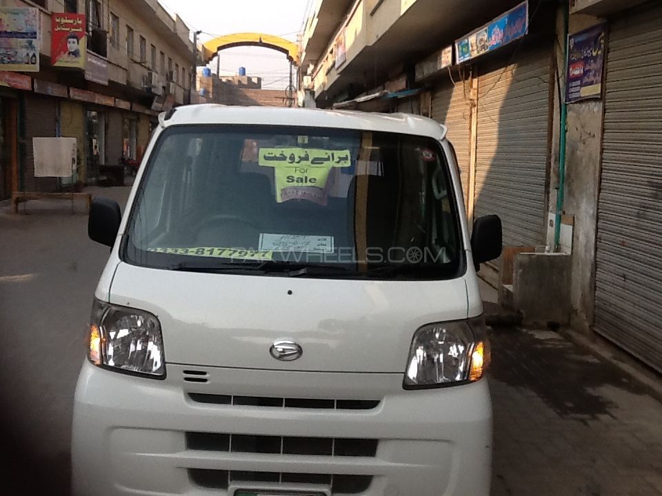 Daihatsu Hijet 2011 for Sale in Gujrat Image-1