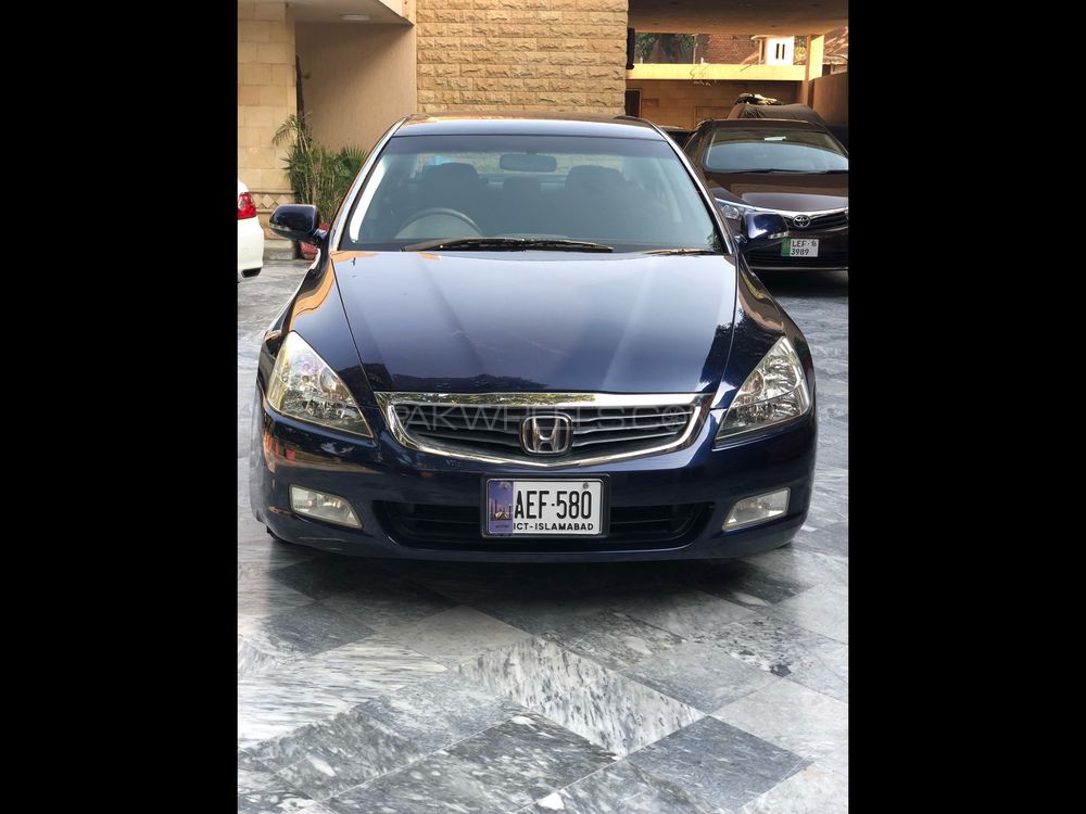 Honda Accord Tourer 2004 for Sale in Lahore Image-1