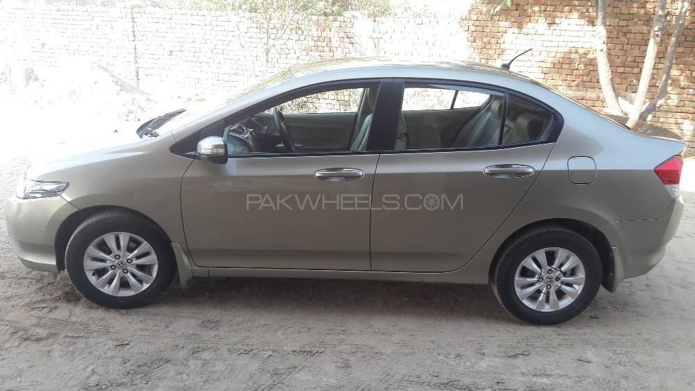 Honda City 2013 for Sale in Mian Channu Image-1