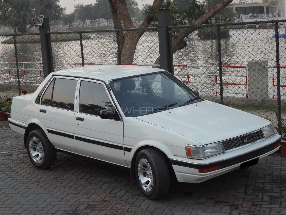 Toyota Corolla GL Saloon 1986 for sale in Multan | PakWheels