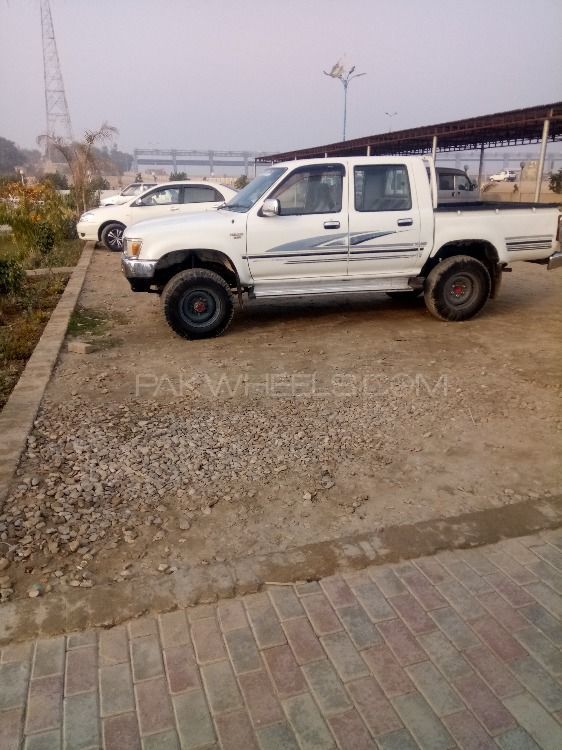 Toyota Hilux 1994 for Sale in Quetta Image-1