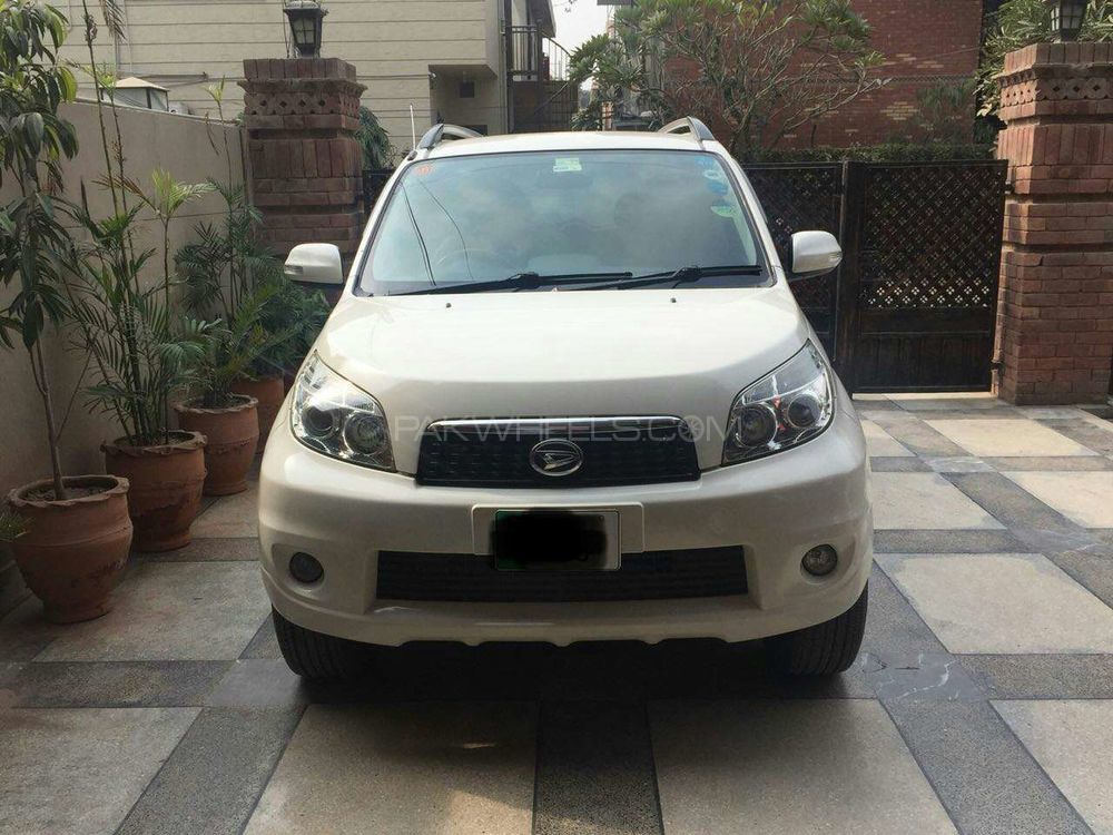 Daihatsu Terios 2011 for Sale in Lahore Image-1