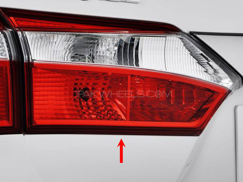Toyota Corolla TYC Trunk Lamp 2015 XLi - 1 Pc LH for sale in Lahore Image-1