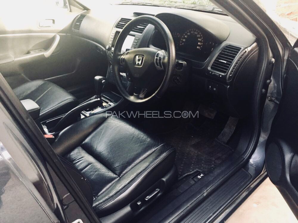 ہونڈا اکارڈ 2004 for Sale in کراچی ہونڈا اکارڈ 2004 for Sale in کراچی Image-9