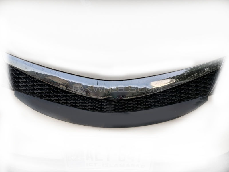 Toyota Corolla Facelift Mesh Grill - 2018-2020 Image-1