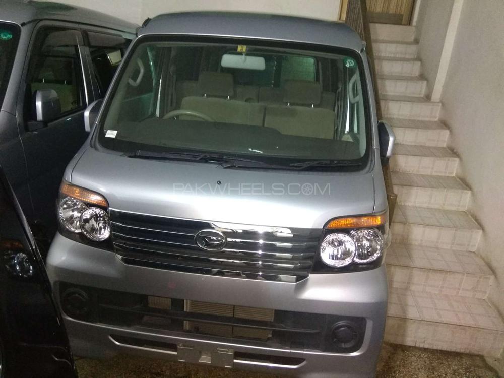 Daihatsu Atrai Wagon 2012 for Sale in Karachi Image-1