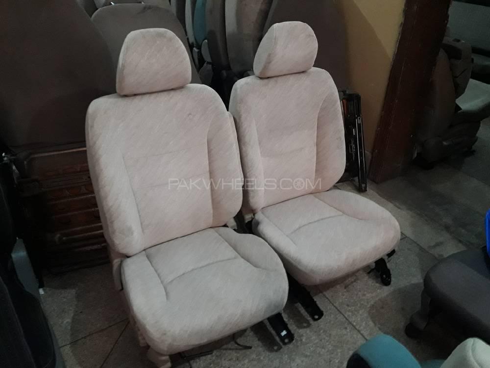 Honda city 2002 to 2007 complete seats available Image-1