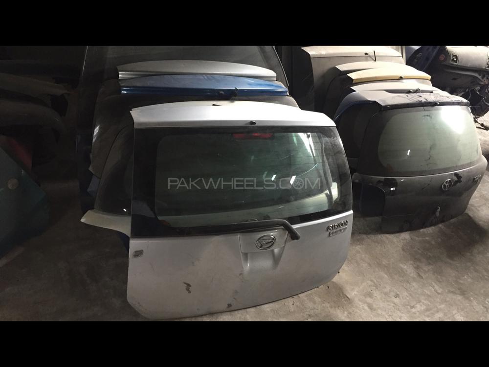 daihatsu Passo Complete BootLid With Glass  Image-1