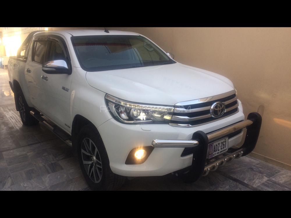 Toyota Hilux 2017 for Sale in Mirpur A.K. Image-1