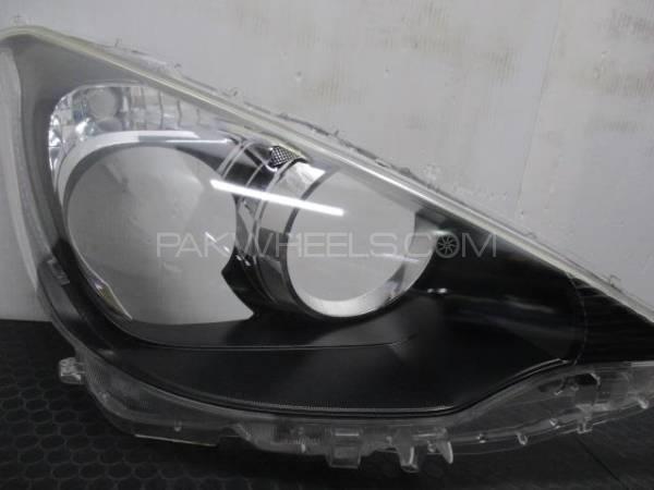 Aqua headlight glass with black chrome Image-1