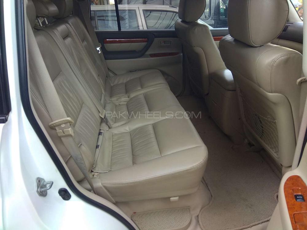 Toyota Land Cruiser 2003 for Sale in Karachi Toyota Land Cruiser 2003 for Sale in Karachi Image-5