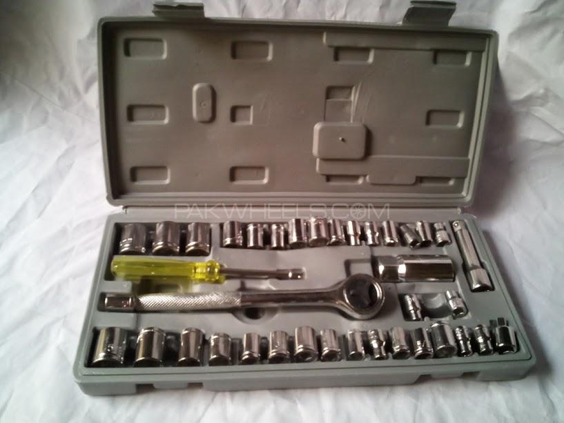 Aiwa 40 in 1 tool kit Image-1