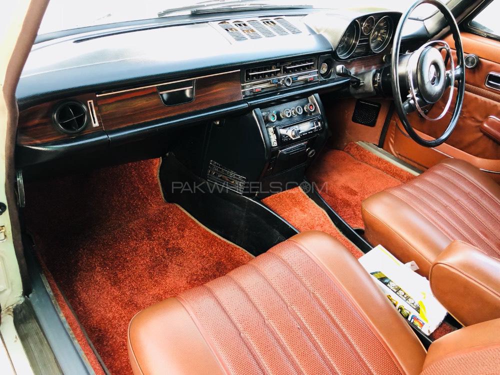 Mercedes Benz E Class 1973 for Sale in Lahore Mercedes Benz E Class 1973 for Sale in Lahore Image-13