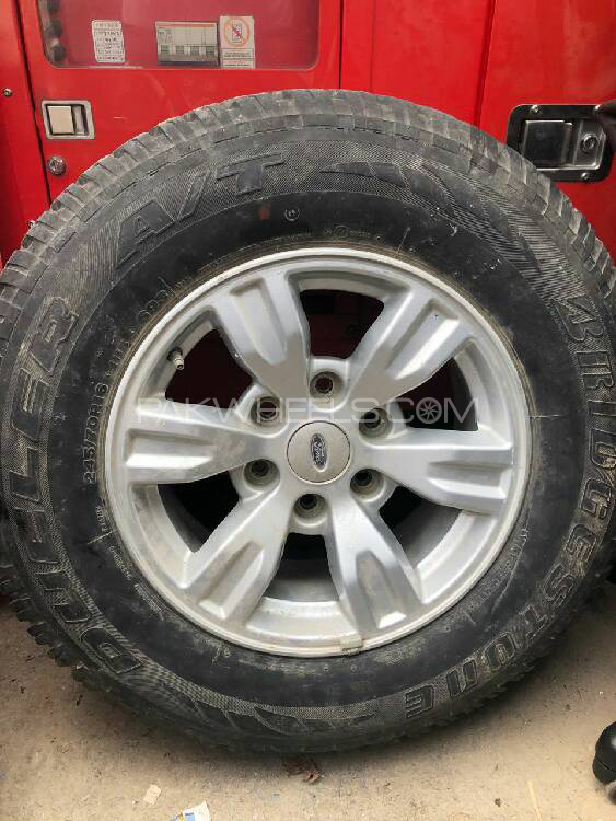 Ford Ranger rims and tyres Image-1