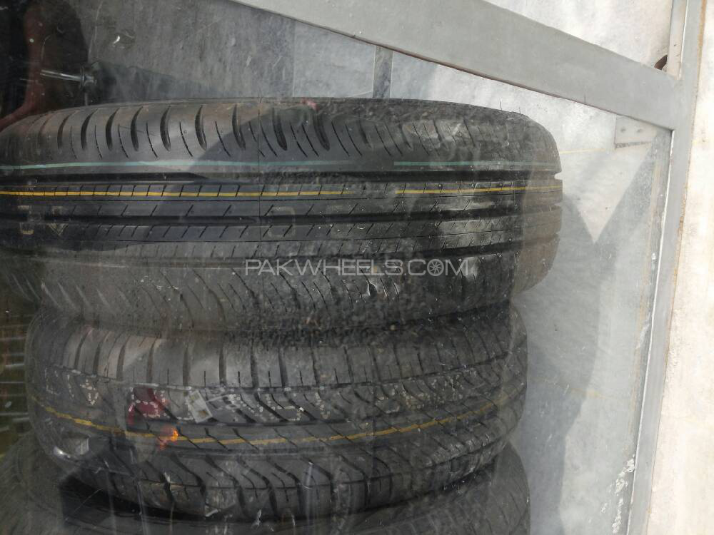 DUNLOP Branded tyres with one year warrenty Image-1