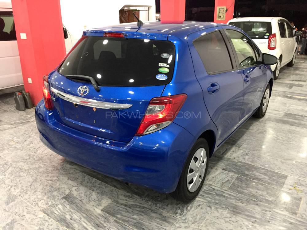 Toyota Vitz 2015 for Sale in Lahore Toyota Vitz 2015 for Sale in Lahore Image-2