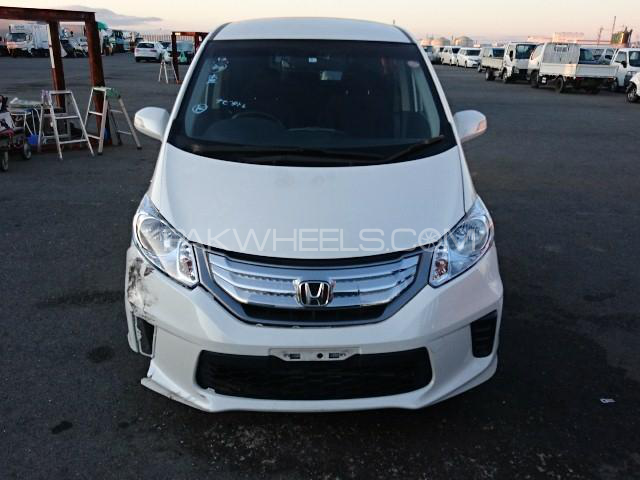 Honda Freed 2014 for Sale in Lahore Image-1