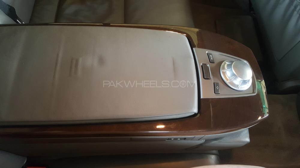 بی ایم ڈبلیو 7 سیریز 2004 for Sale in لاہور بی ایم ڈبلیو 7 سیریز 2004 for Sale in لاہور Image-18