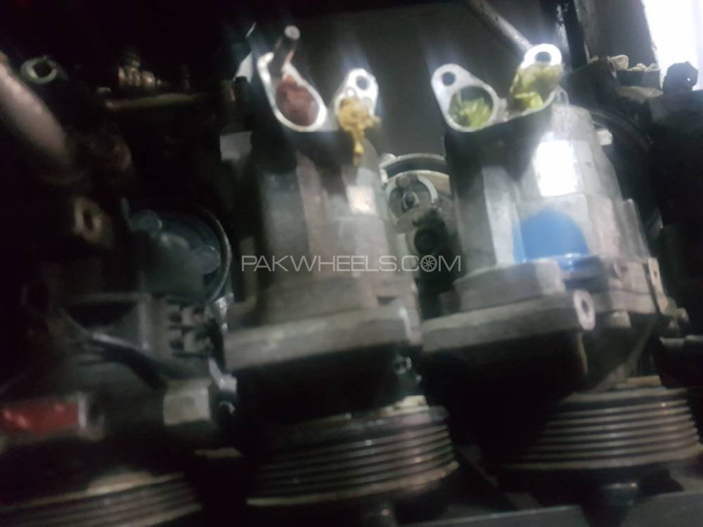 compressor of corolla all models available guranted Image-1