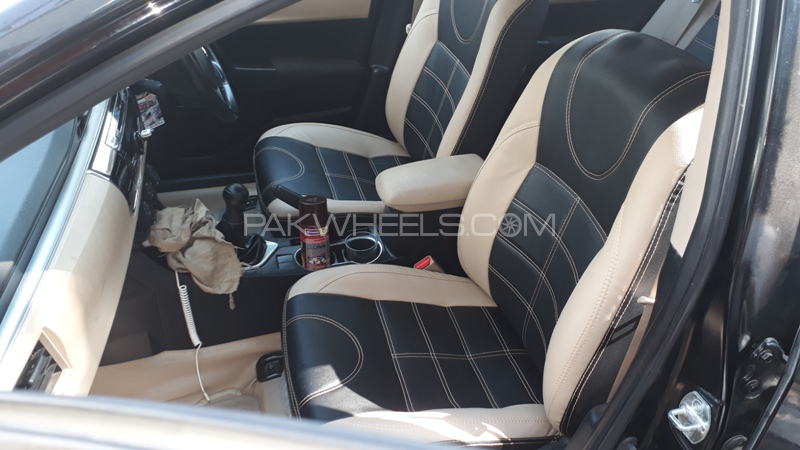 skin fitting seat cover toyota 2018 Image-1
