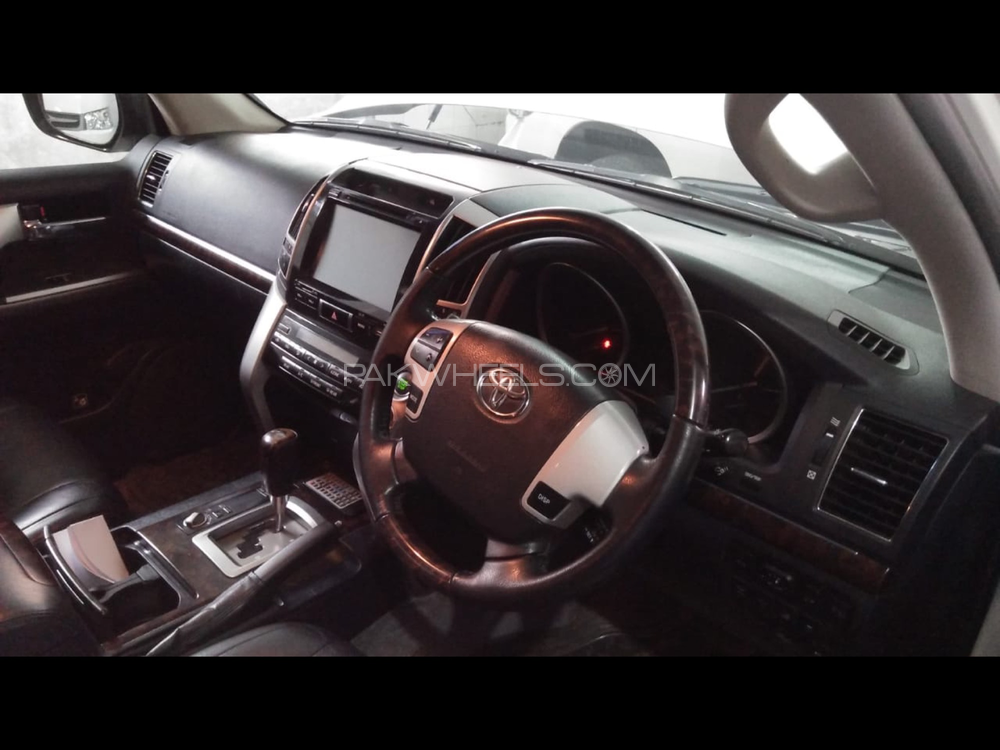 Toyota Land Cruiser 2012 for Sale in Lahore Image-1