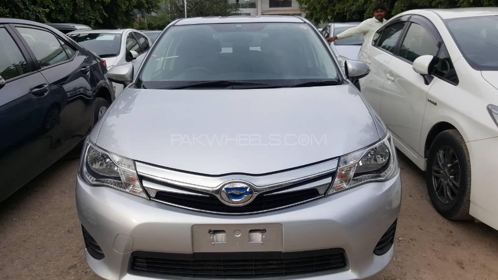 Toyota Corolla Fielder 2015 for Sale in Islamabad Image-1