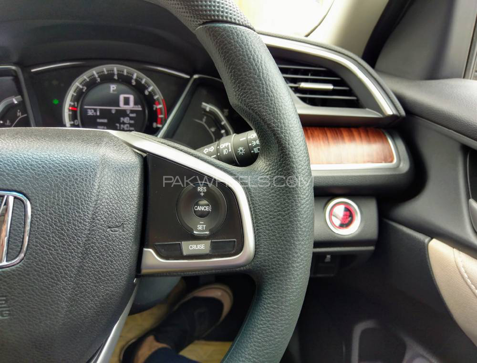 Honda Civic 2018 for Sale in Lahore Image-1
