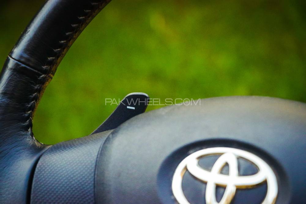 Toyota Ractis Leather Steering Wheel Toyota Ractis Leather Steering Wheel Image-5
