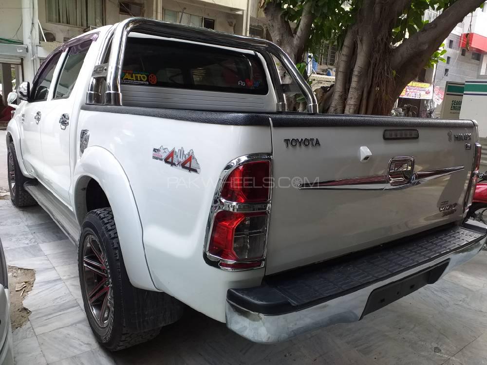 Toyota Hilux 2013 for Sale in Islamabad Toyota Hilux 2013 for Sale in Islamabad Image-5