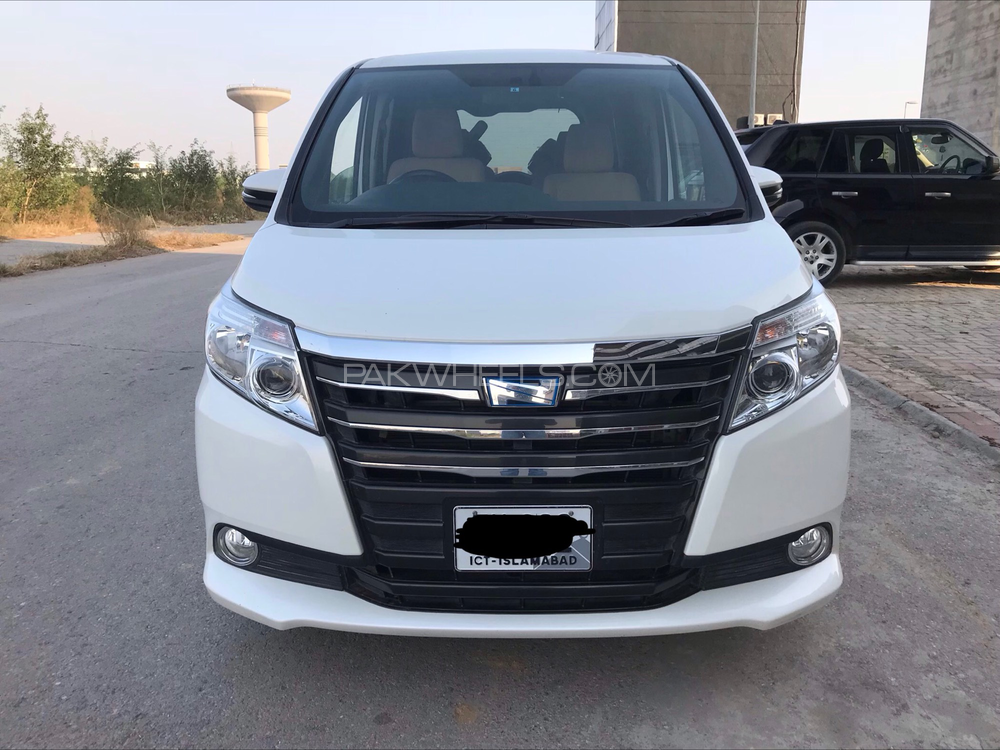 Toyota Noah 2015 for Sale in Islamabad Image-1
