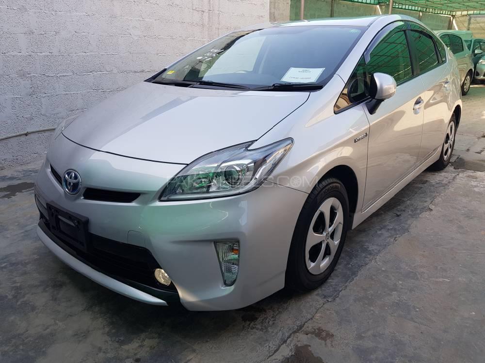Toyota Prius 2015 for Sale in Islamabad Toyota Prius 2015 for Sale in Islamabad Image-3