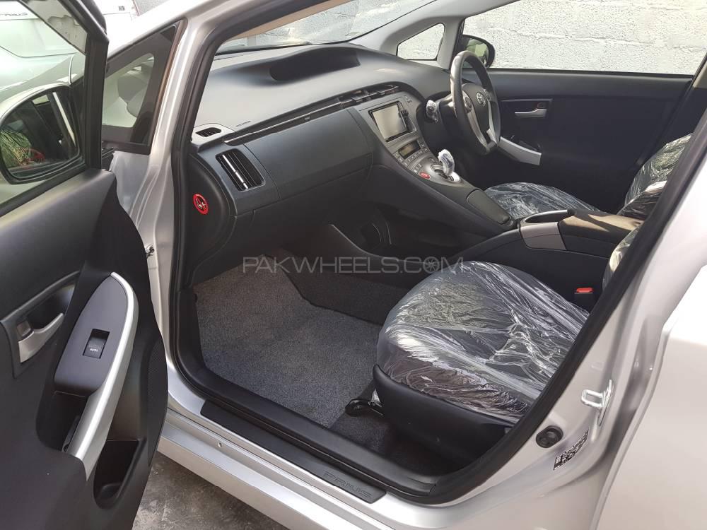 Toyota Prius 2015 for Sale in Islamabad Toyota Prius 2015 for Sale in Islamabad Image-10