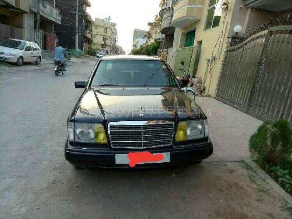 Mercedes Benz C Class 1986 for Sale in Islamabad Image-1