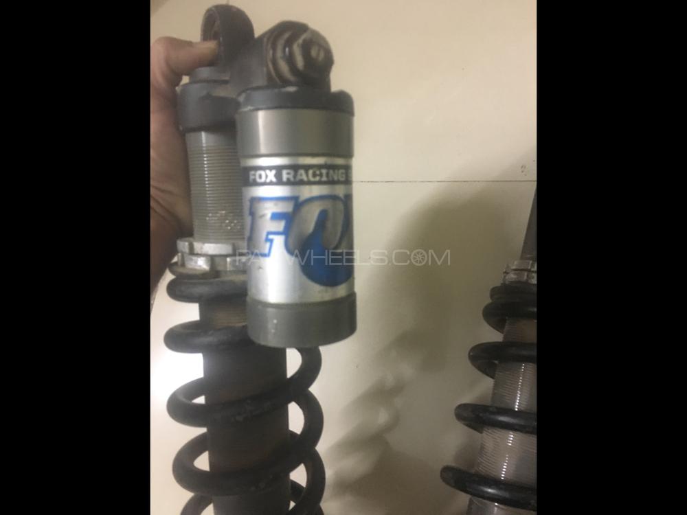 Fox Universal Offroad coilovers Image-1