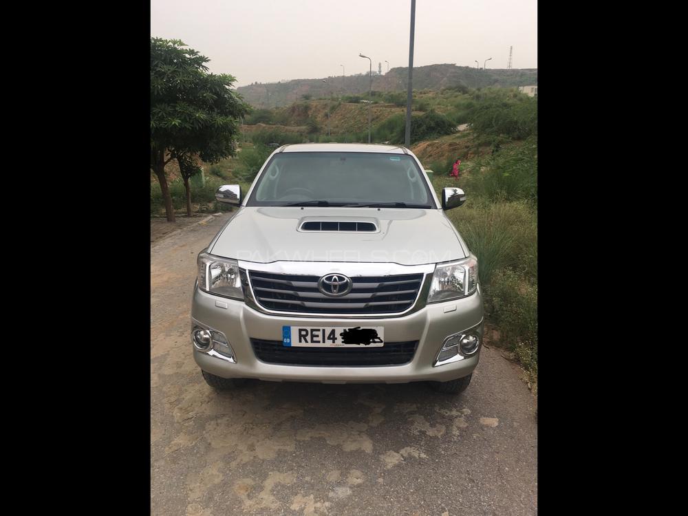 Toyota Hilux 2014 for Sale in Mirpur A.K. Image-1