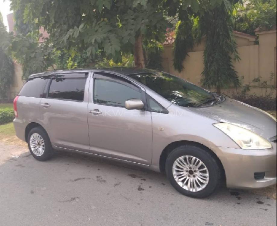Toyota Wish 2013 for Sale in Lahore Image-1