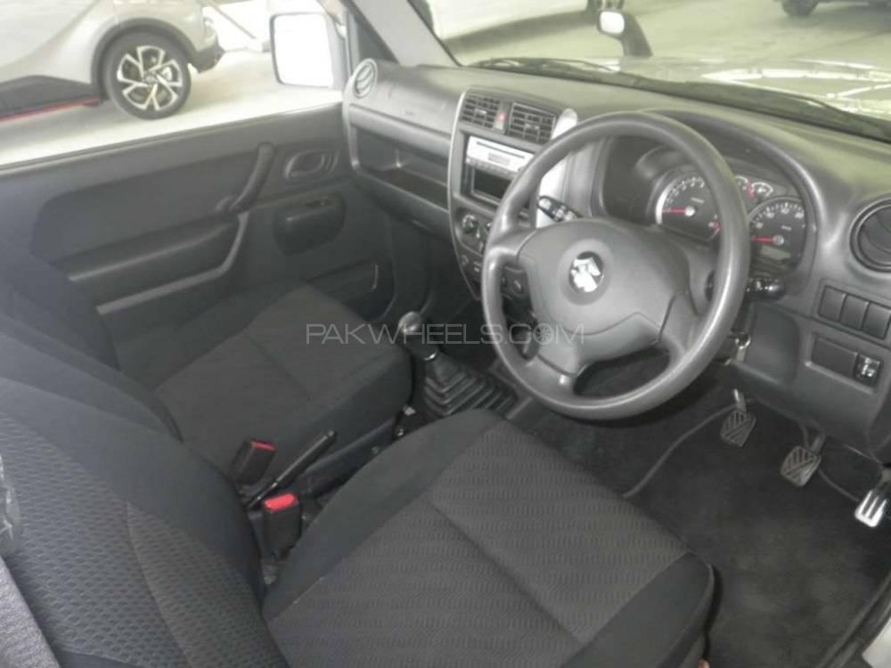 Suzuki Jimny 2013 for Sale in Karachi Suzuki Jimny 2013 for Sale in Karachi Image-5