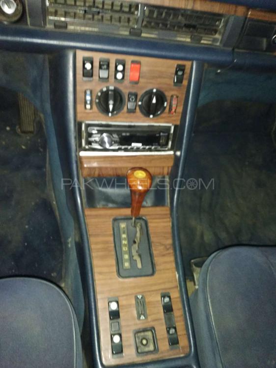 Mercedes Benz S Class 1982 for Sale in Lahore Mercedes Benz S Class 1982 for Sale in Lahore Image-5