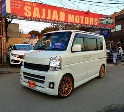 Slide_suzuki-every-wagon-pz-turbo-special-2013-27555908